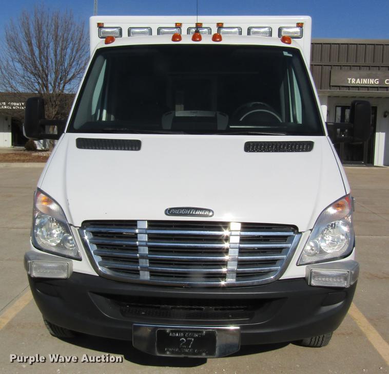 image for item DB9776 2011 Freightliner Sprinter 3500 ambulance