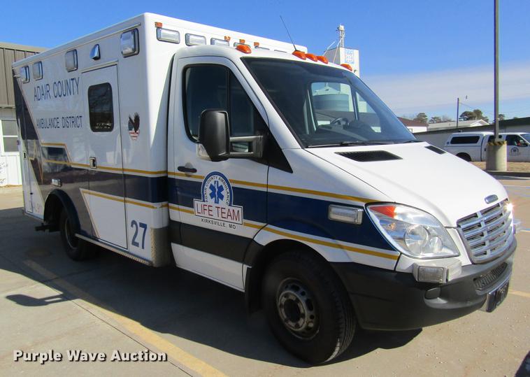 image for item DB9776 2011 Freightliner Sprinter 3500 ambulance