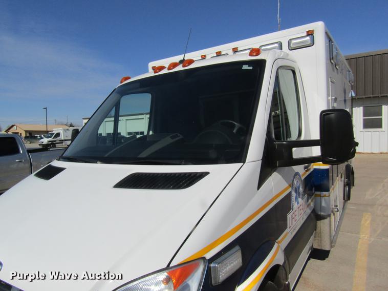 image for item DB9776 2011 Freightliner Sprinter 3500 ambulance