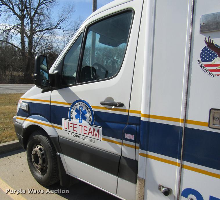 image for item DB9776 2011 Freightliner Sprinter 3500 ambulance