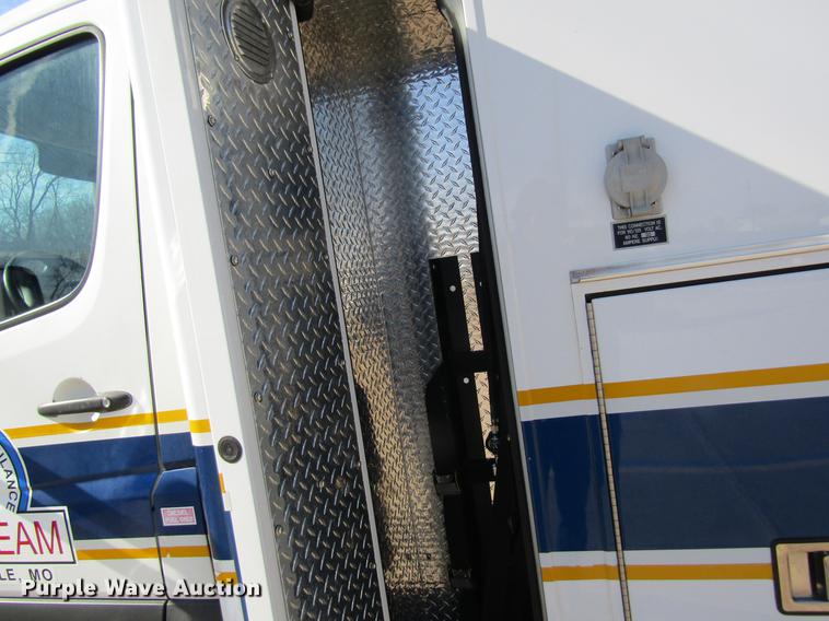 image for item DB9776 2011 Freightliner Sprinter 3500 ambulance