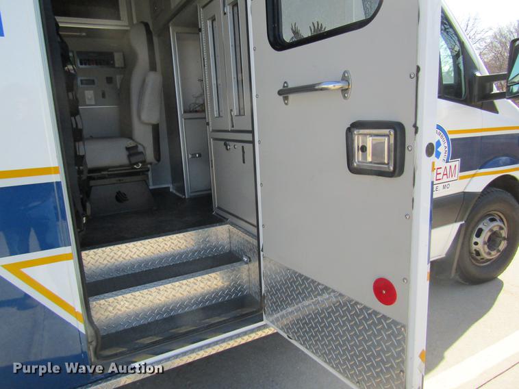 image for item DB9776 2011 Freightliner Sprinter 3500 ambulance