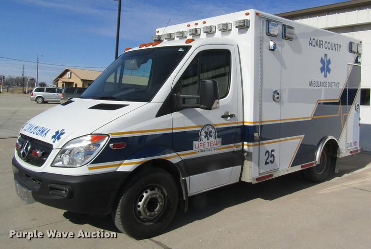 image for item DB9777 2012 Mercedes Benz Sprinter 3500 ambulance