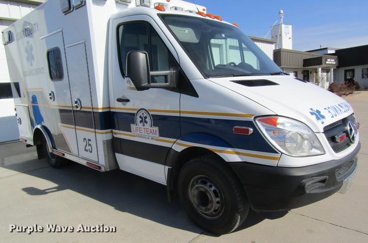 image for item DB9777 2012 Mercedes Benz Sprinter 3500 ambulance