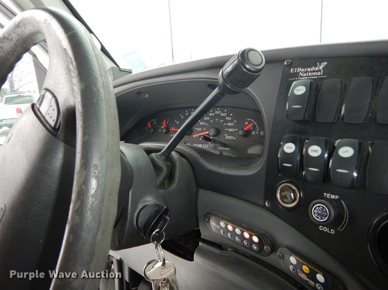 image for item DC0254 2007 Ford Eldorado E450 shuttle bus