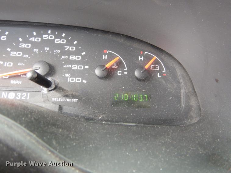 image for item DC0254 2007 Ford Eldorado E450 shuttle bus