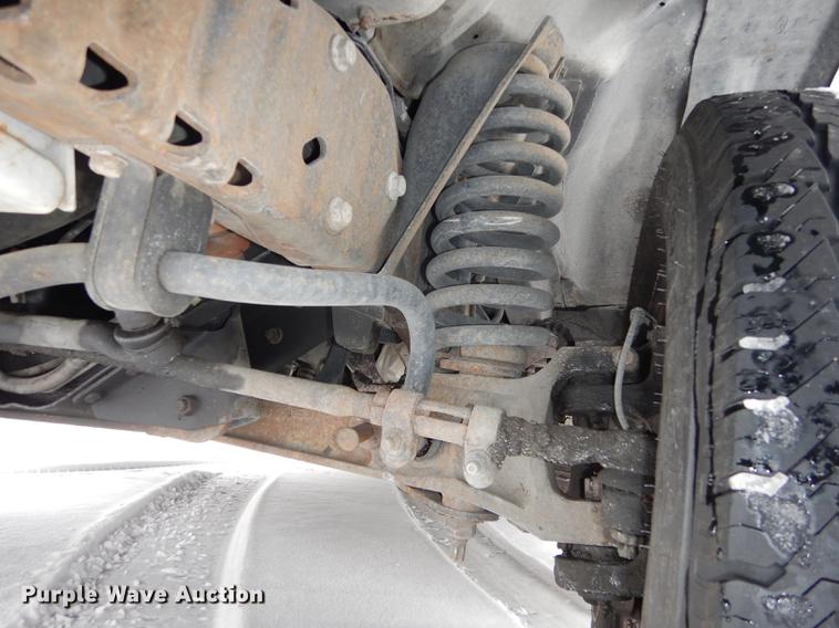 image for item DC0254 2007 Ford Eldorado E450 shuttle bus