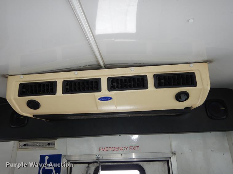 image for item DC0254 2007 Ford Eldorado E450 shuttle bus