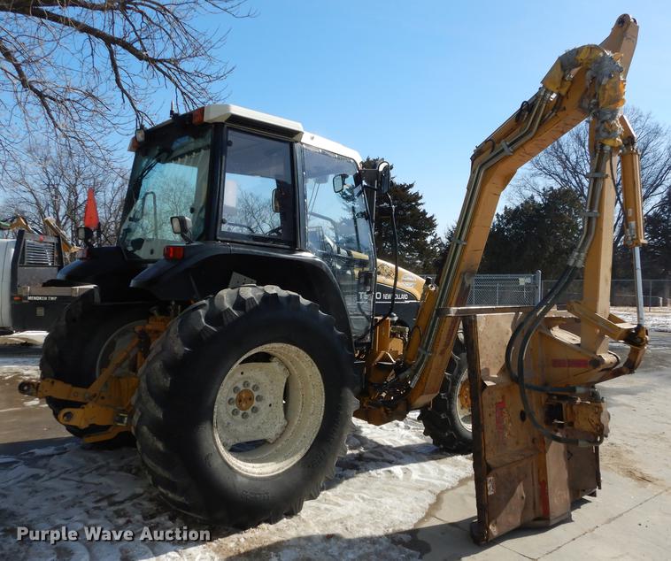 image for item DC0259 2000 New Holland TS110 MFWD tractor