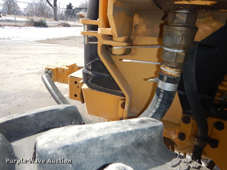 image for item DC0259 2000 New Holland TS110 MFWD tractor