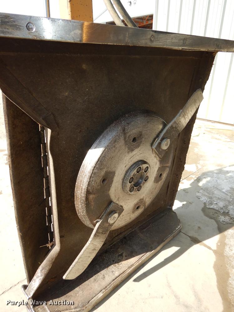 image for item DC0259 2000 New Holland TS110 MFWD tractor