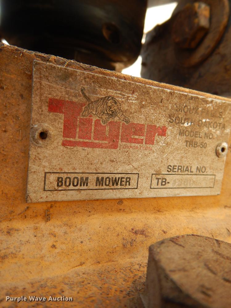 image for item DC0259 2000 New Holland TS110 MFWD tractor