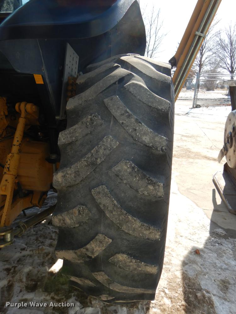 image for item DC0259 2000 New Holland TS110 MFWD tractor