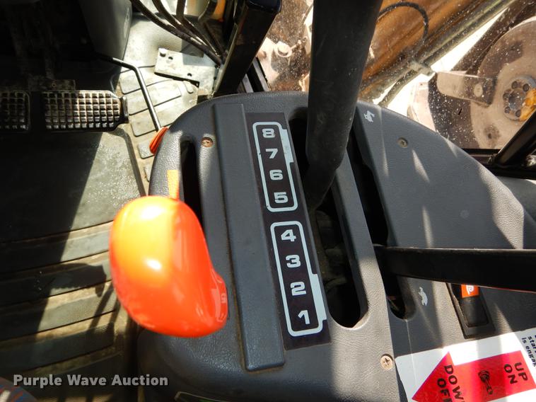 image for item DC0259 2000 New Holland TS110 MFWD tractor