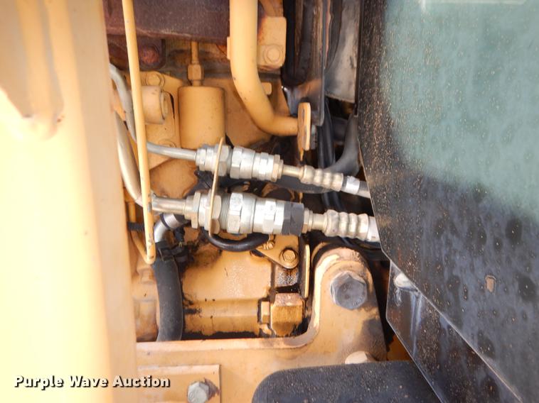 image for item DC0259 2000 New Holland TS110 MFWD tractor