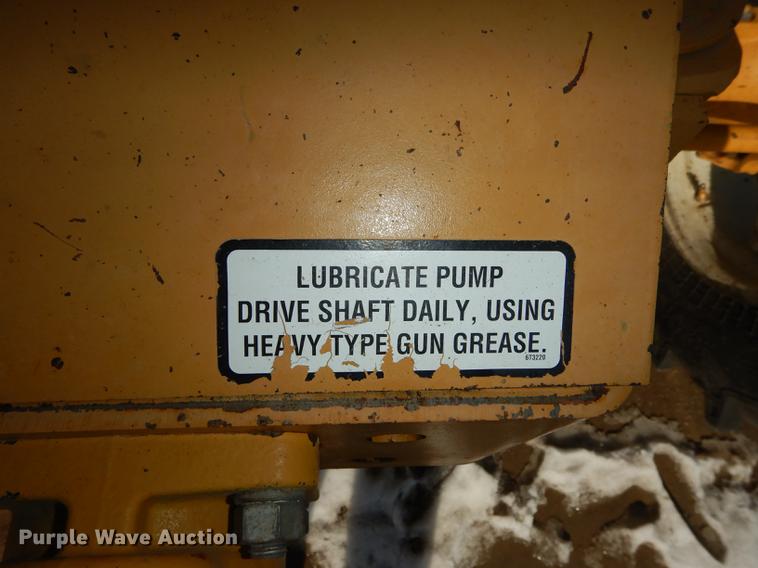 image for item DC0259 2000 New Holland TS110 MFWD tractor