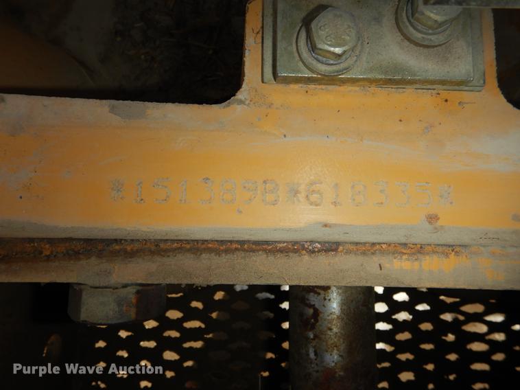 image for item DC0259 2000 New Holland TS110 MFWD tractor