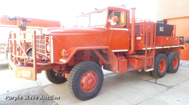 image for item DC0545 1984 Am General tank truck