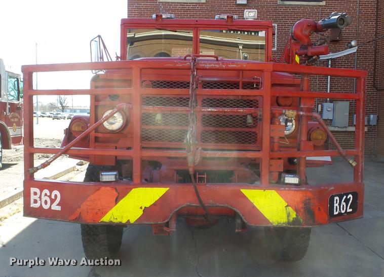 image for item DC0545 1984 Am General tank truck