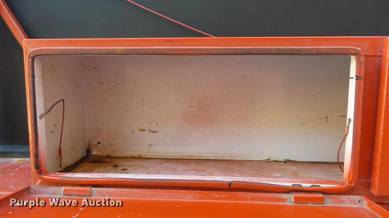 image for item DC0545 1984 Am General tank truck