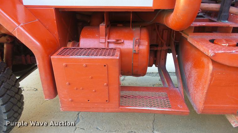 image for item DC0545 1984 Am General tank truck