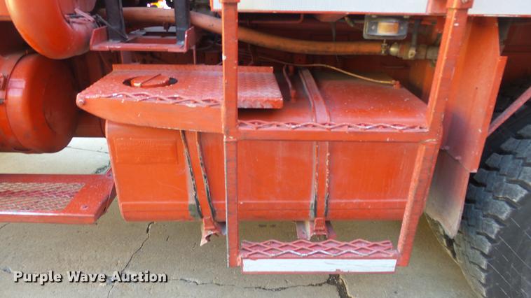 image for item DC0545 1984 Am General tank truck