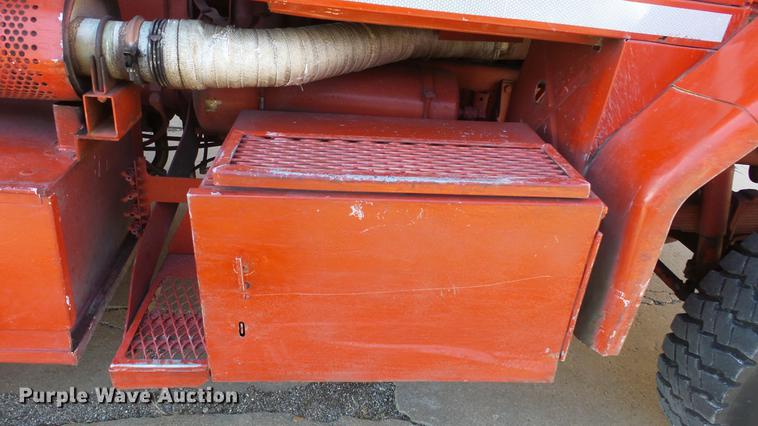 image for item DC0545 1984 Am General tank truck