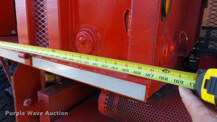 image for item DC0545 1984 Am General tank truck