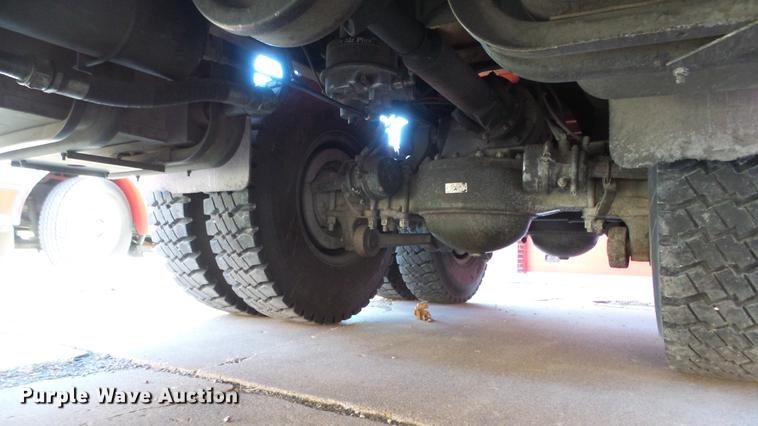 image for item DC0545 1984 Am General tank truck