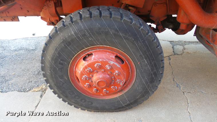 image for item DC0545 1984 Am General tank truck