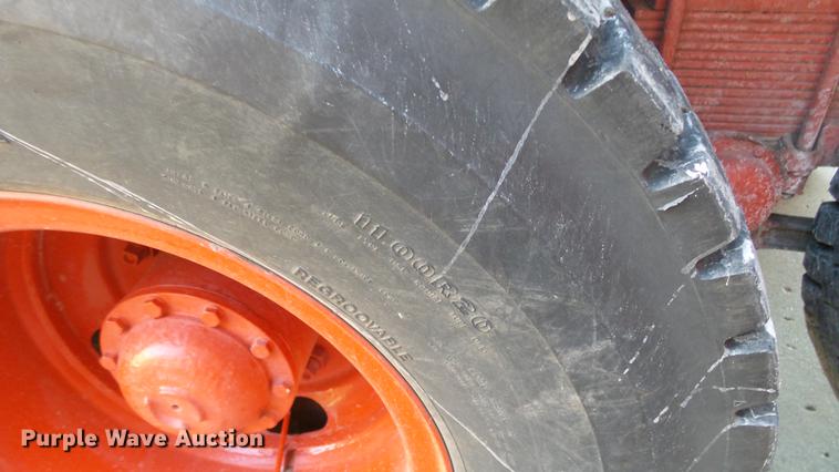 image for item DC0545 1984 Am General tank truck