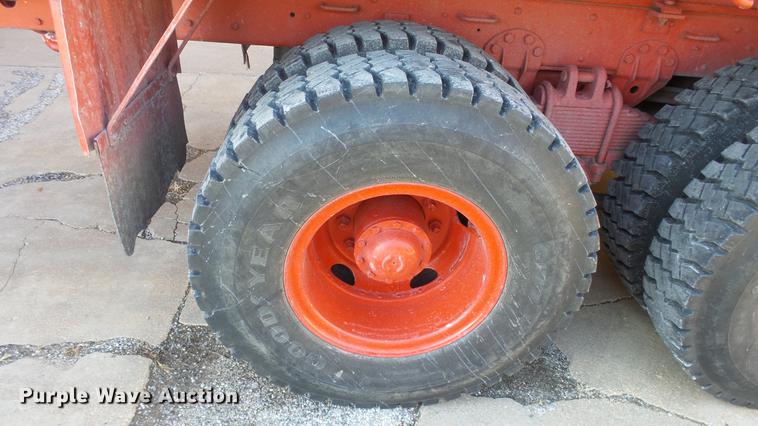 image for item DC0545 1984 Am General tank truck