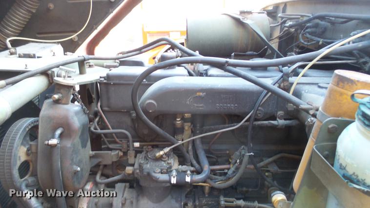 image for item DC0545 1984 Am General tank truck