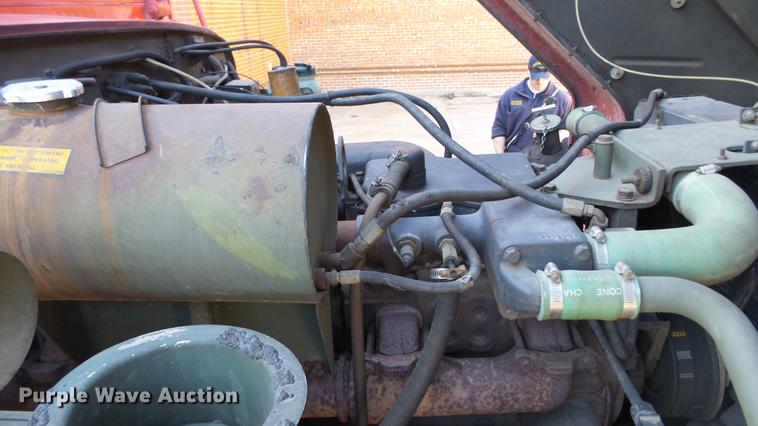 image for item DC0545 1984 Am General tank truck
