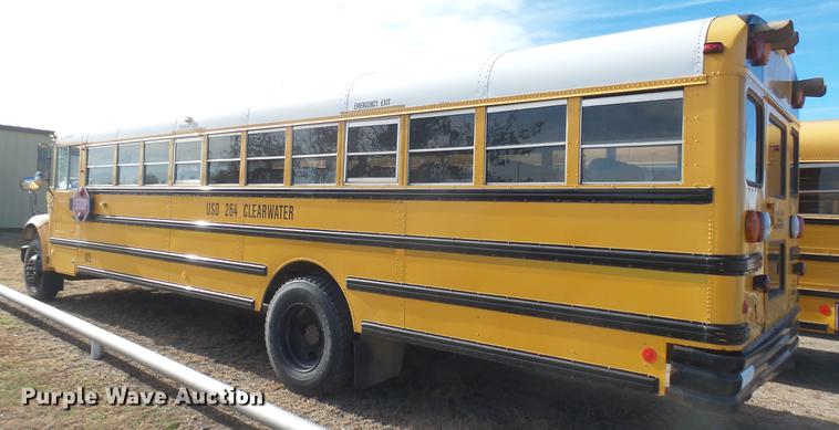 image for item DC1932 2003 International school bus