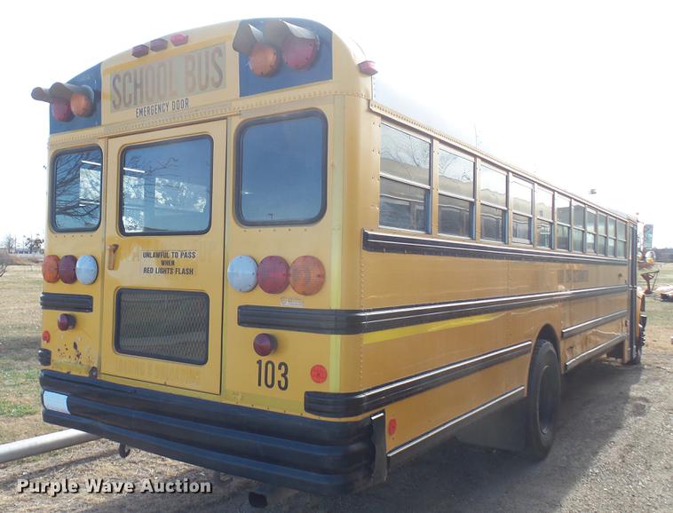 image for item DC1932 2003 International school bus