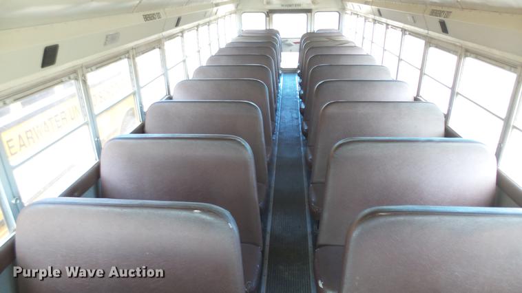 image for item DC1932 2003 International school bus