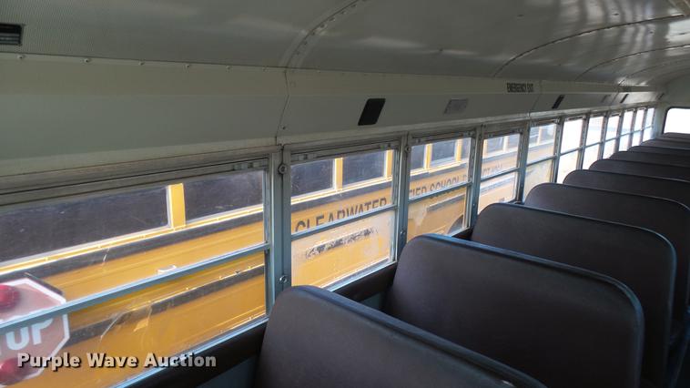 image for item DC1932 2003 International school bus