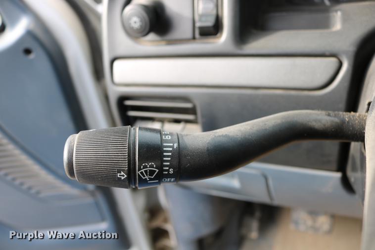 image for item DC3558 1993 Ford F350 Super Duty bucket truck