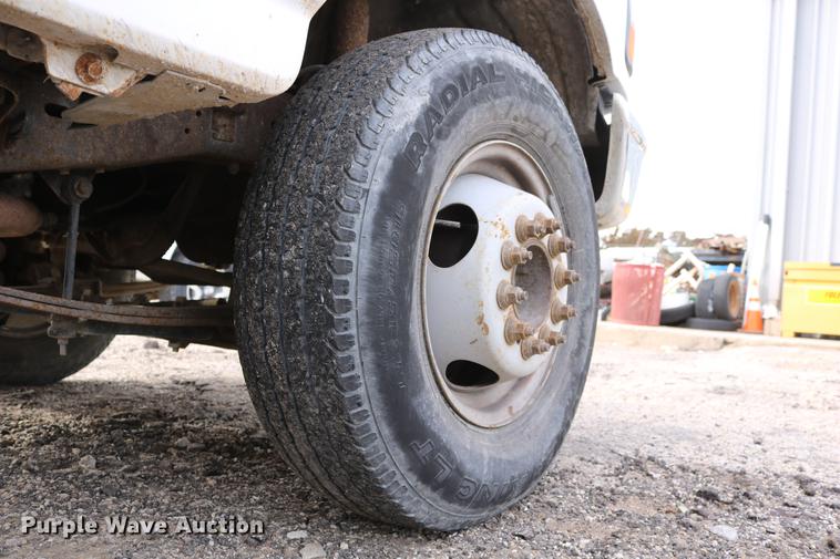 image for item DC3558 1993 Ford F350 Super Duty bucket truck