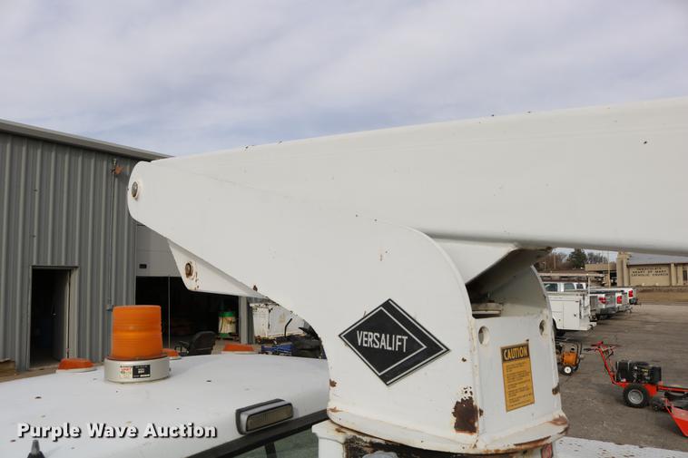 image for item DC3558 1993 Ford F350 Super Duty bucket truck