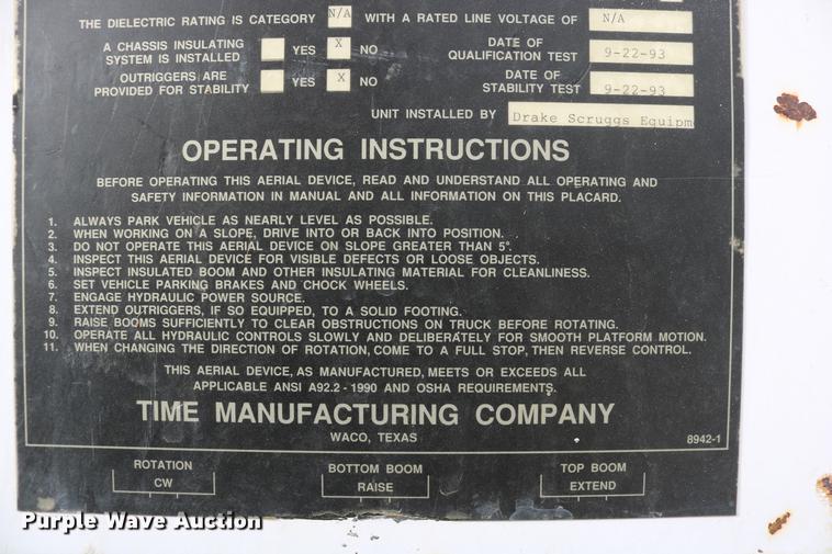 image for item DC3558 1993 Ford F350 Super Duty bucket truck