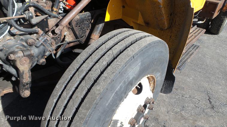 image for item DC4249 2000 International 4900 dump truck