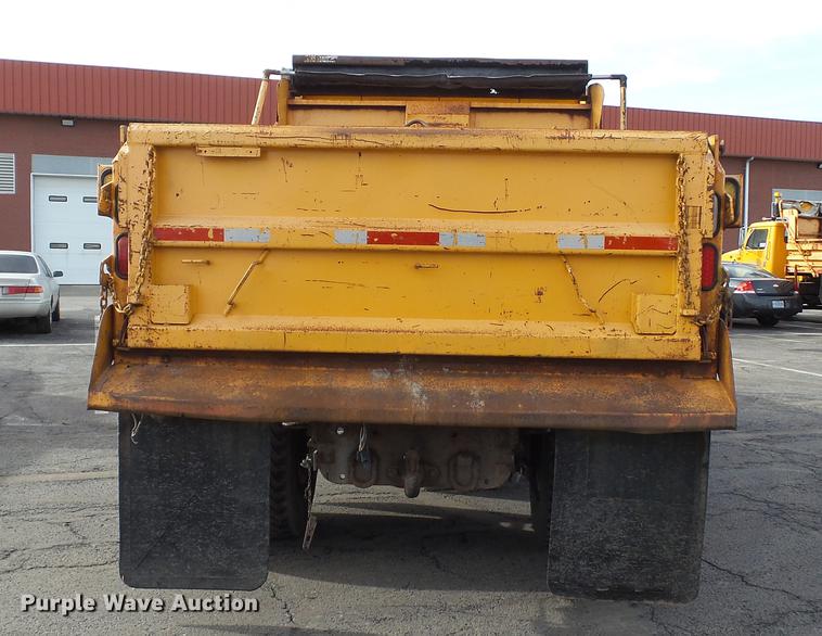 image for item DC5611 2002 International 4900 Crew Cab dump truck