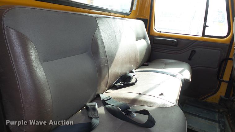 image for item DC5611 2002 International 4900 Crew Cab dump truck