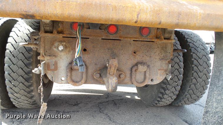 image for item DC5611 2002 International 4900 Crew Cab dump truck