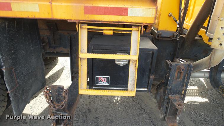 image for item DC5611 2002 International 4900 Crew Cab dump truck