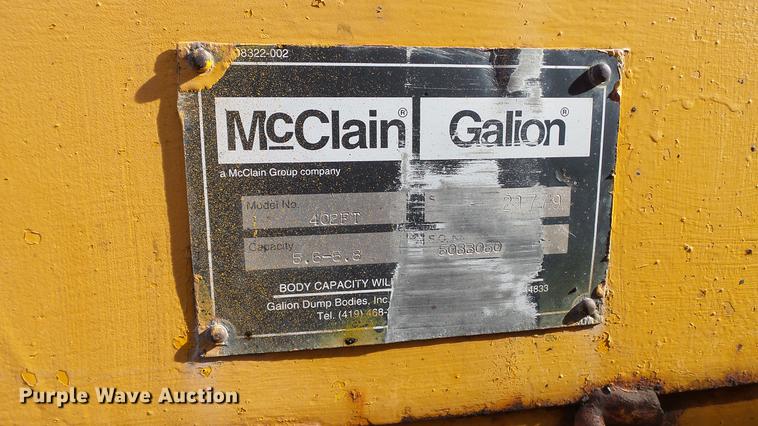 image for item DC5611 2002 International 4900 Crew Cab dump truck