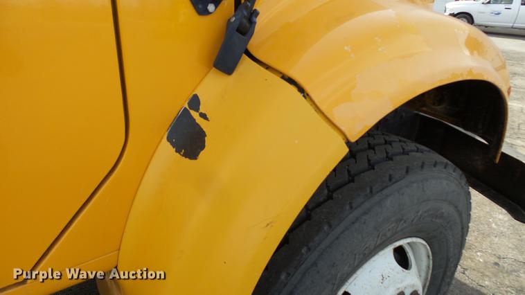 image for item DC5611 2002 International 4900 Crew Cab dump truck