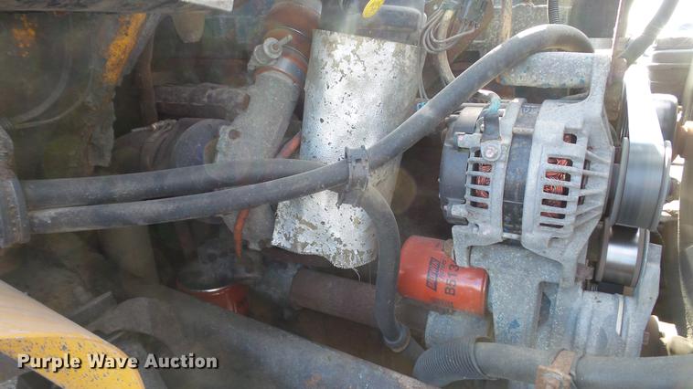 image for item DC5634 2000 International 4900 dump truck